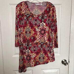 SUSAN GRAVER Berry Medallion Liquid Knit Stretch Tunic Top | size Medium